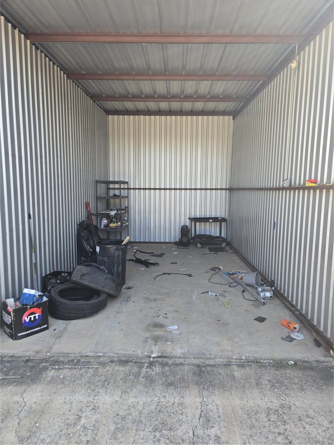 10 x 20 storage unit in Houston, TX