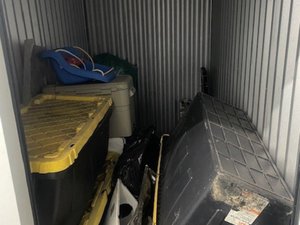 5 x 10 unit in Sylmar
