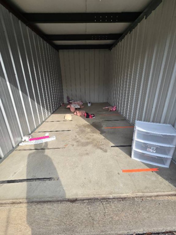 10 x 20 storage unit in Ypsilanti, MI