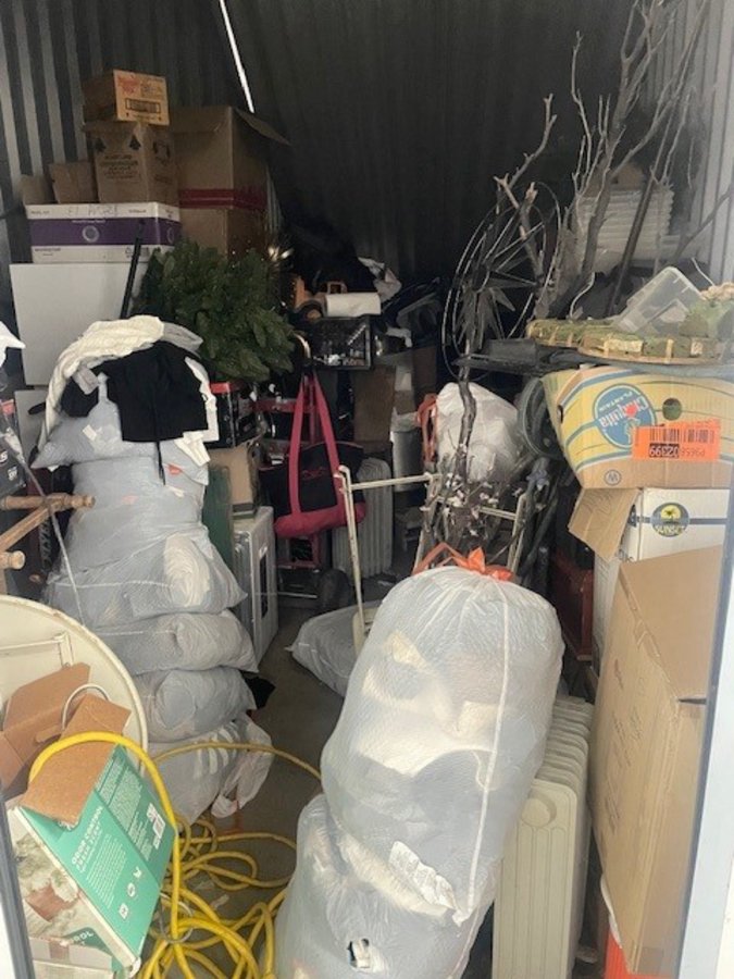 10 x 17 storage unit in Sylmar, CA