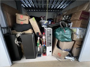 10 x 10 unit in Miramar  