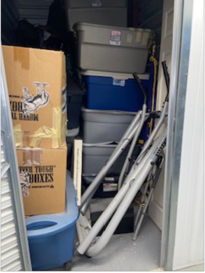 5 x 10 storage unit in Alexandria, VA