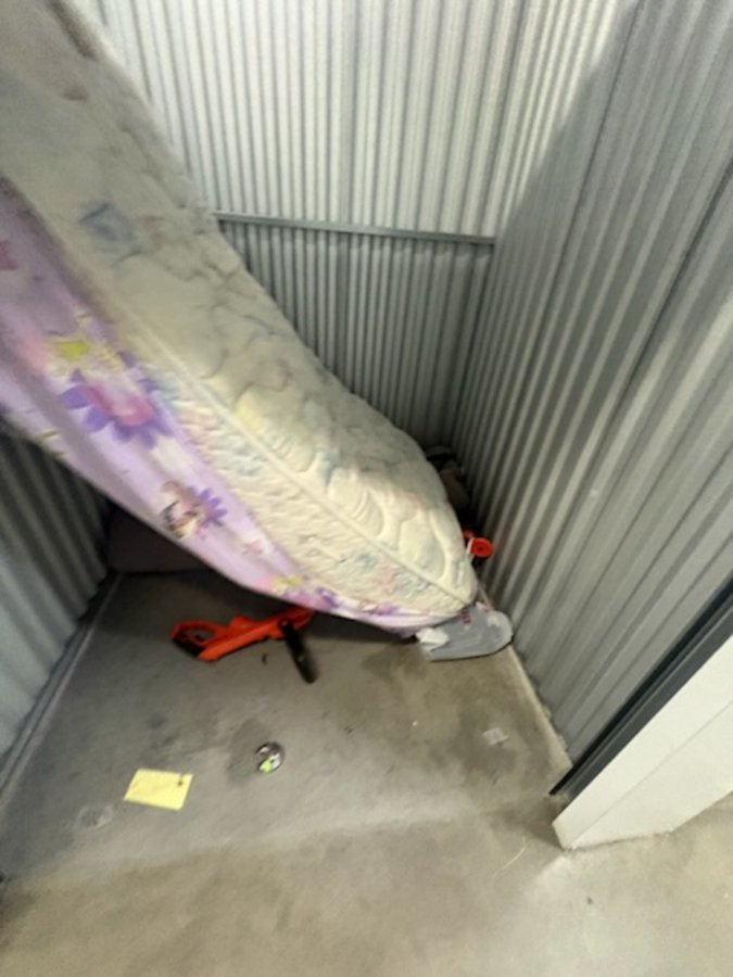 5 x 10 storage unit in Hialeah, FL