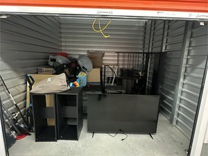 10 x 10 unit in Leesburg