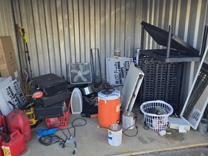 10 x 10 unit in Stanley