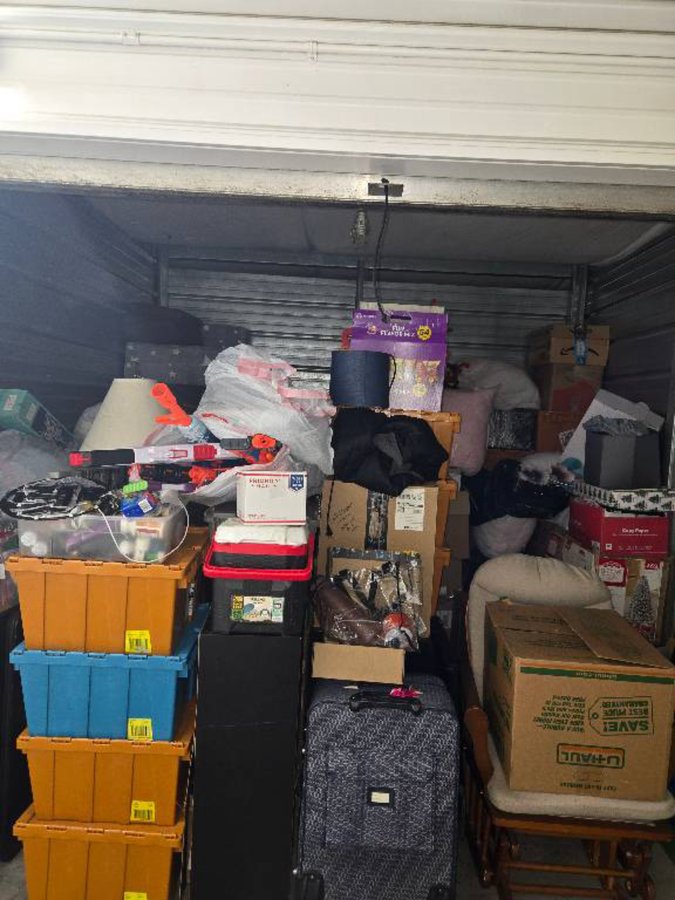 10 x 10 storage unit in Las Vegas, NV