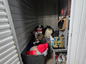 5 x 10 unit in Stockbridge