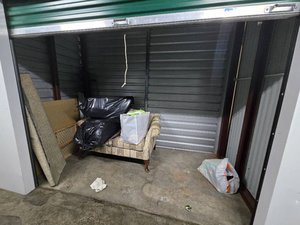 10 x 5 unit in Stockbridge