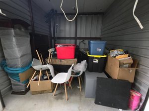 10 x 10 unit in Stockbridge