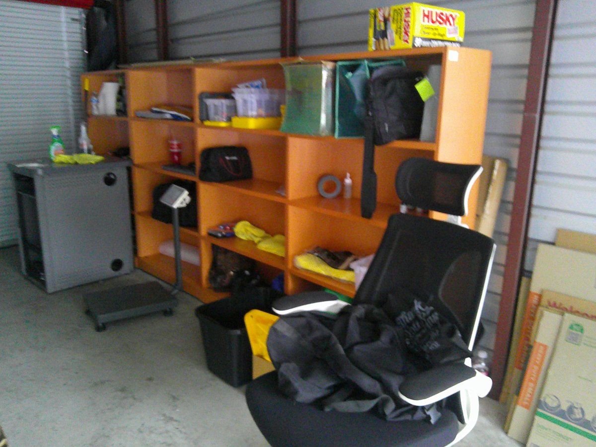 10 x 30 storage unit in Laurel, MD