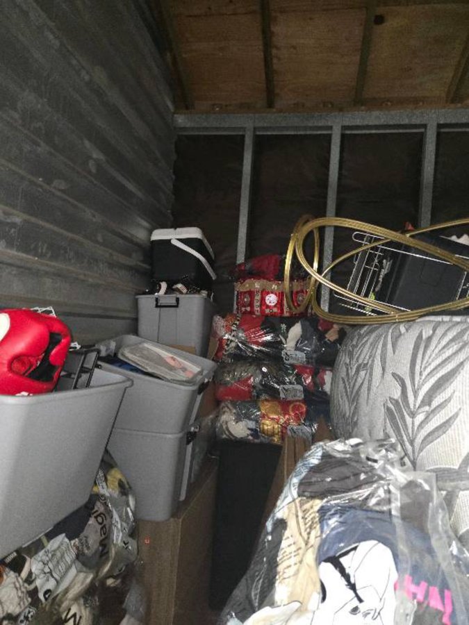 7 x 10 storage unit in Kahului, HI