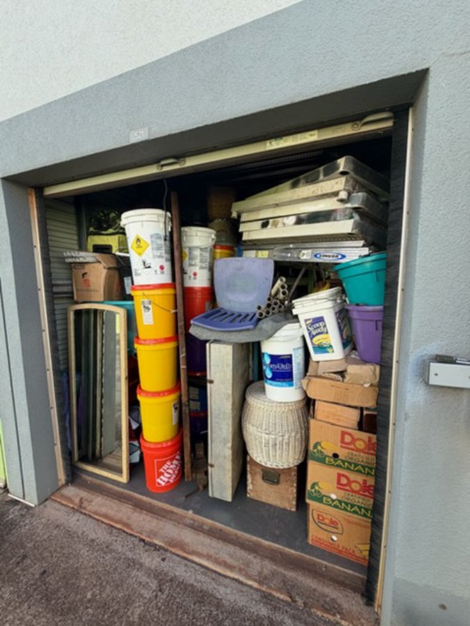 8 x 19 storage unit in Kahului, HI