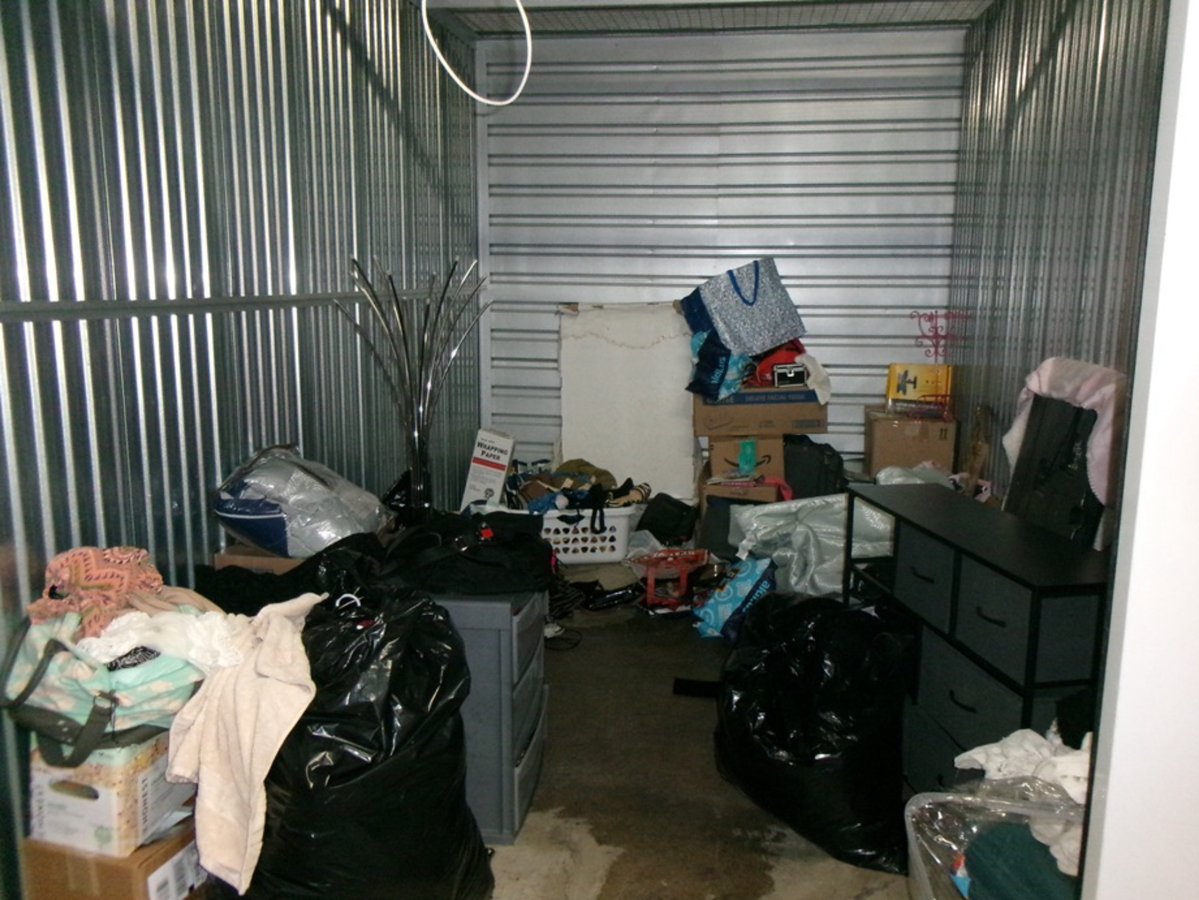 10 x 10 storage unit in Baltimore, MD