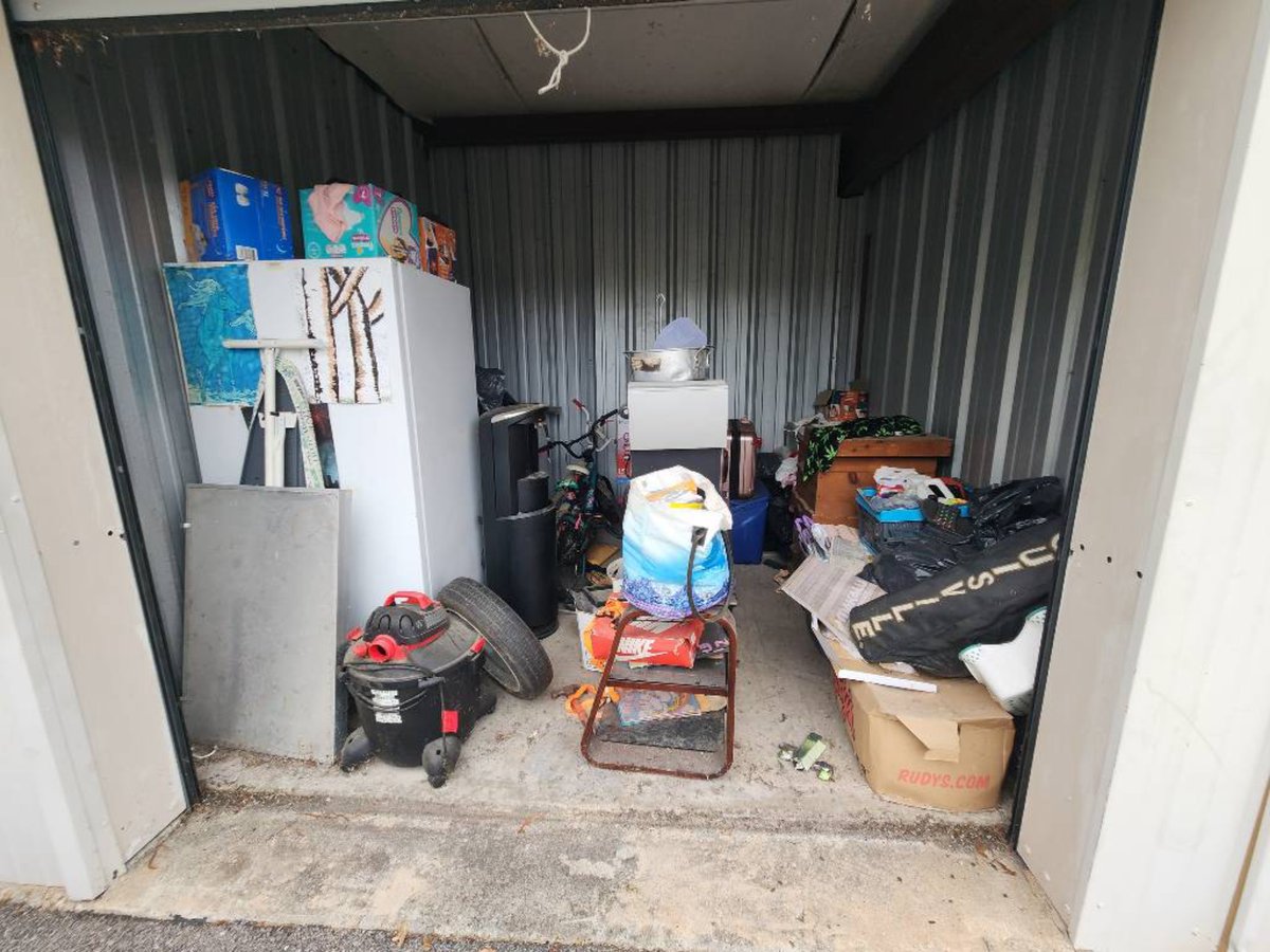 10 x 10 storage unit in Baytown, TX