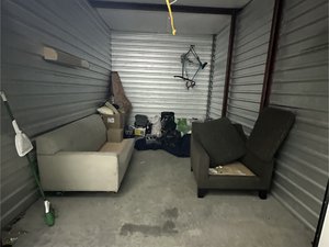 10 x 15 unit in Leesburg
