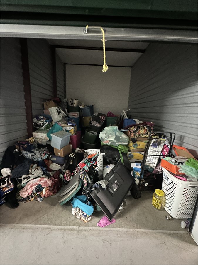 10 x 15 storage unit in Leesburg, FL