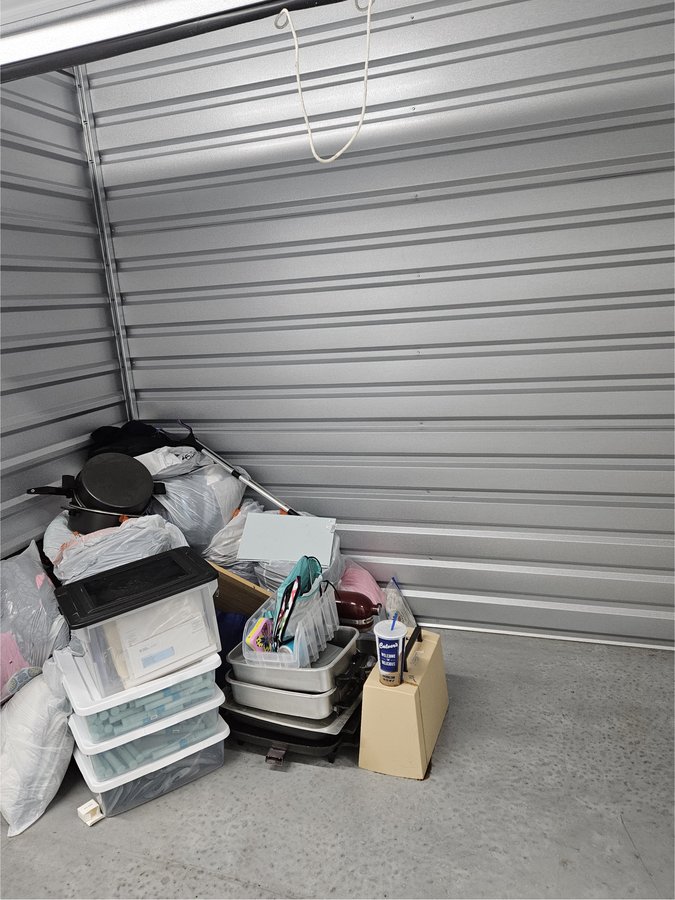 10 x 5 storage unit in Sebring, FL