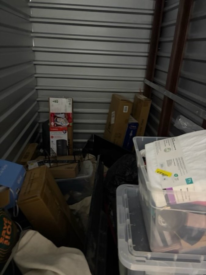 5 x 10 storage unit in Capitol Heights, MD