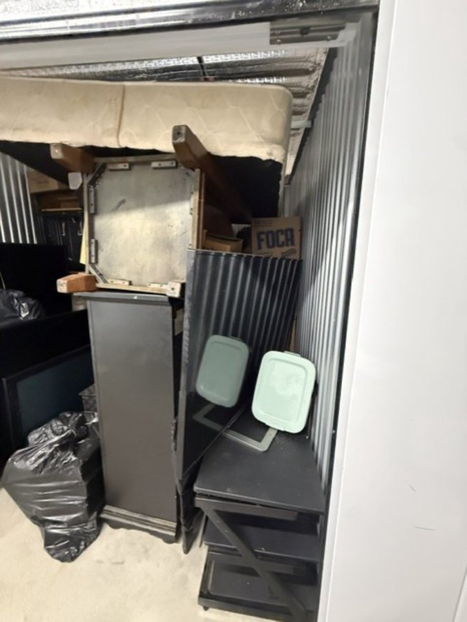 10 x 10 storage unit in Hempstead, NY