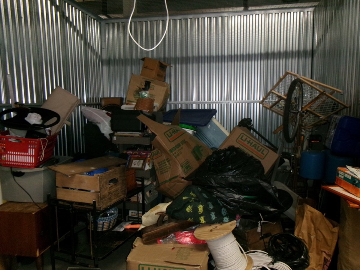 10 x 10 storage unit in Baltimore, MD