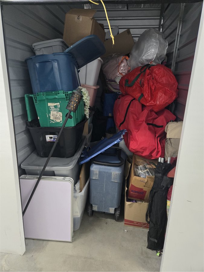 5 x 10 storage unit in Kissimmee, FL