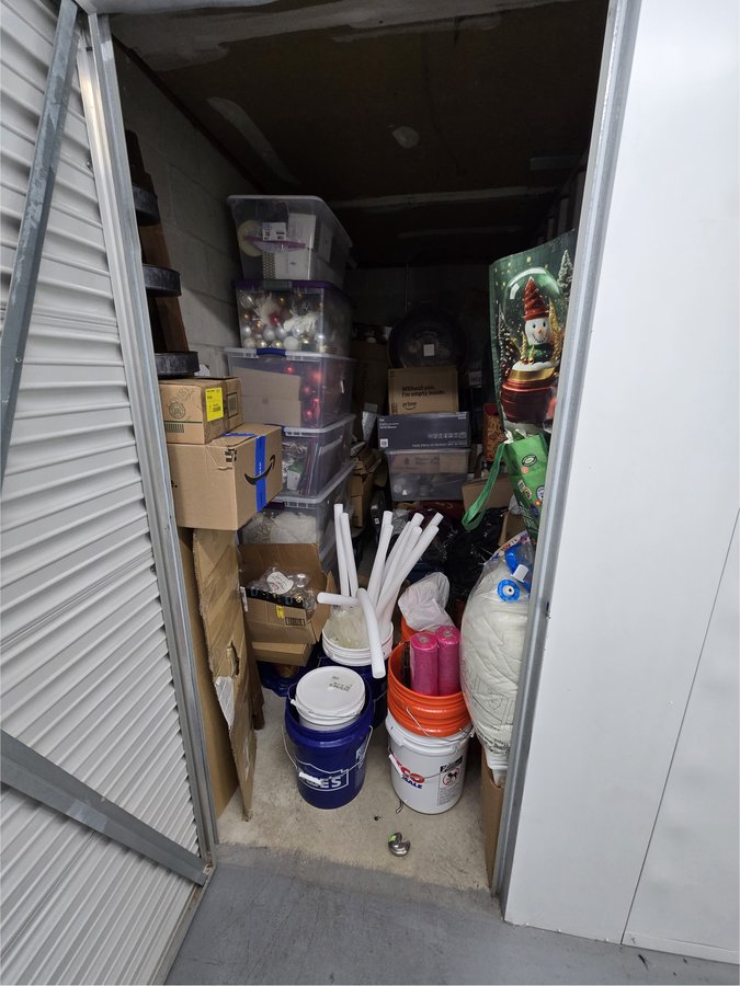 5 x 10 storage unit in Mt Laurel, NJ