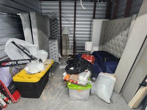 10 x 10 storage unit in Coral Springs, FL
