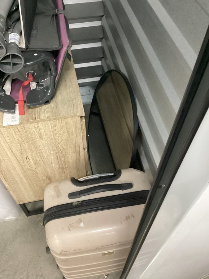 5 x 5 storage unit in Clovis, CA