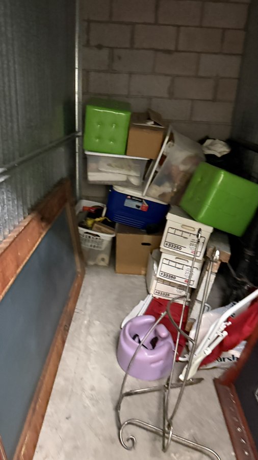 5 x 10 storage unit in Phoenix, AZ