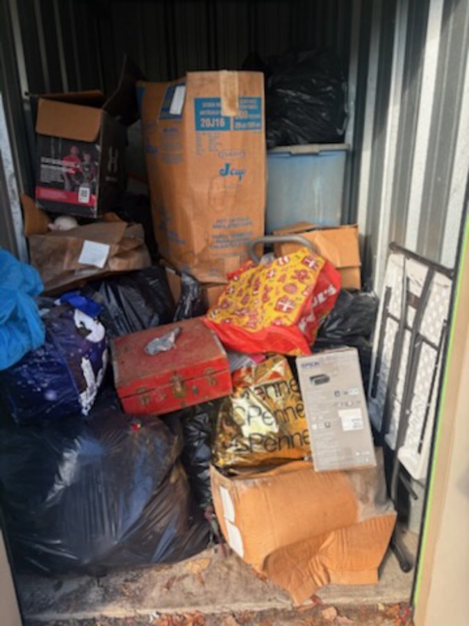 5 x 10 storage unit in Avon, OH