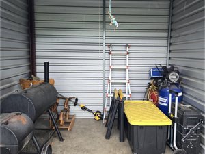 10 x 10 unit in Abingdon