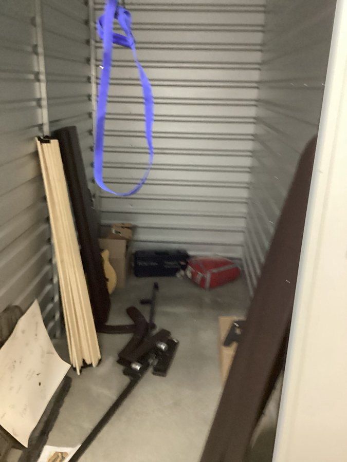5 x 10 storage unit in Clovis, CA