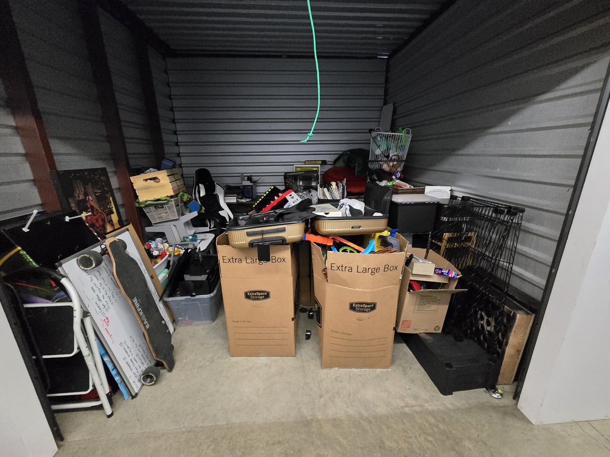 10 x 10 storage unit in Middle River, MD