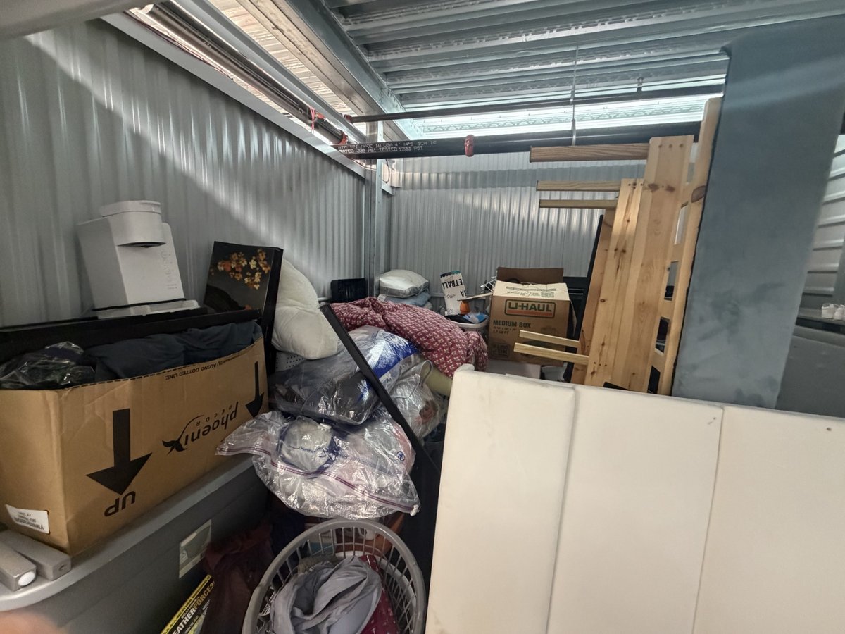 10 x 10 storage unit in Charlotte, NC