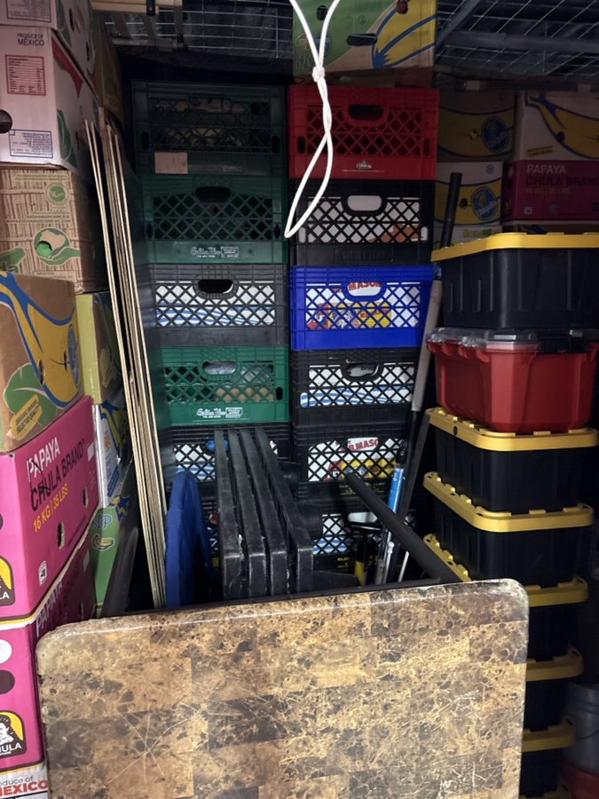 10 x 15 storage unit in Fort Lee, NJ