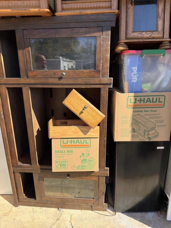 10 x 10 storage unit in Flint, MI