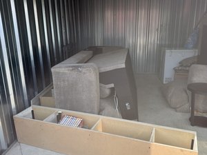 10 x 15 unit in Burton                   