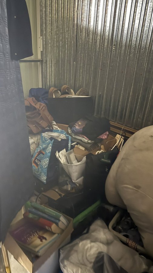 9 x 10 storage unit in Phoenix, AZ