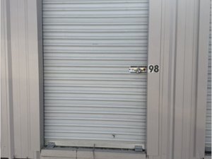 6 x 8 unit in Loudon