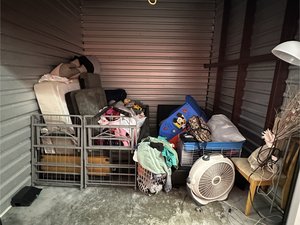10 x 10 unit in Gainesville