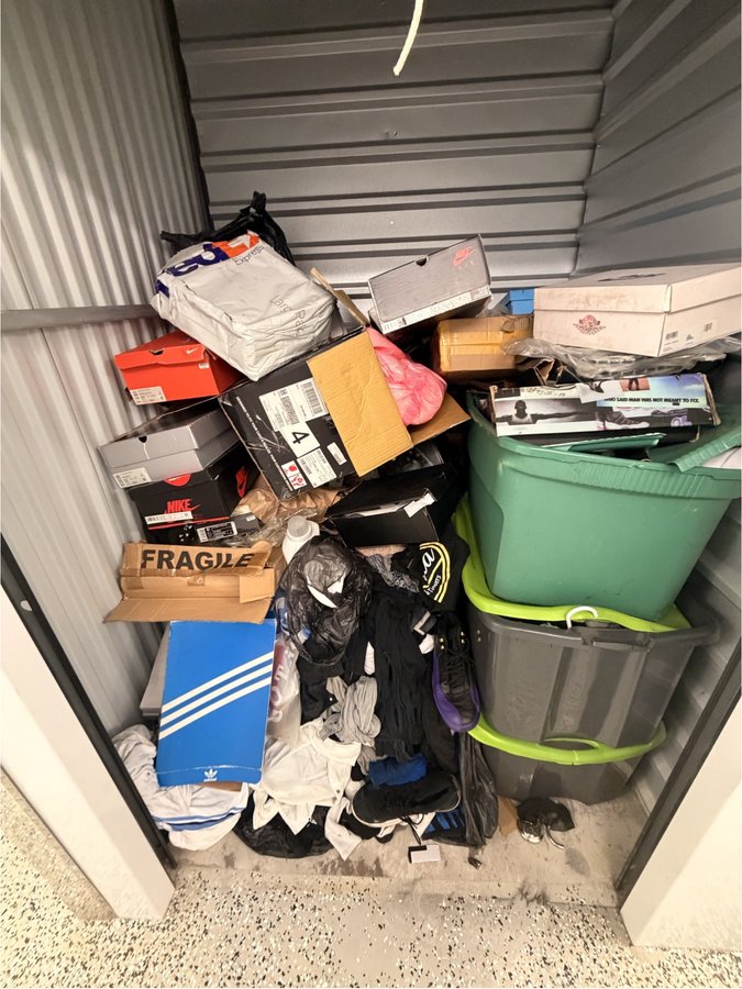 5 x 4 storage unit in Durham, NC