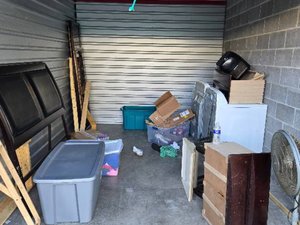 10 x 15 unit in Florissant