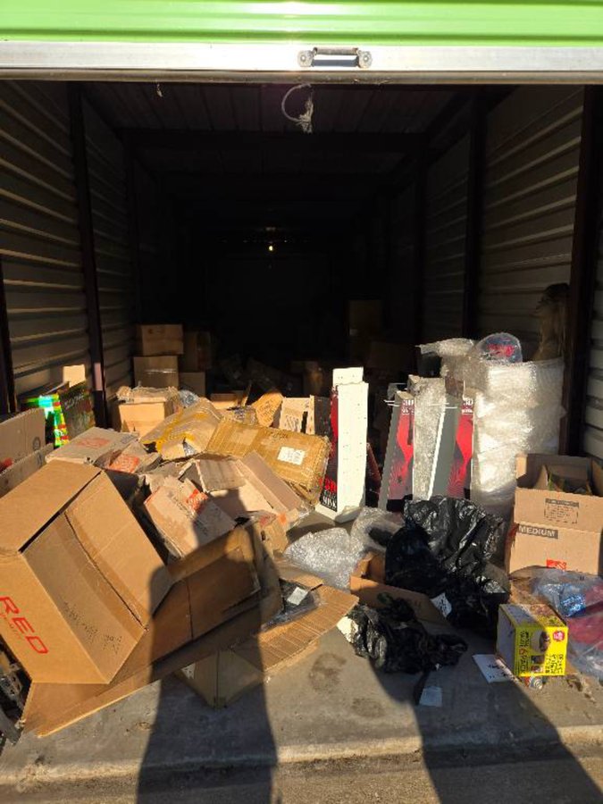 10 x 40 storage unit in Florissant, MO