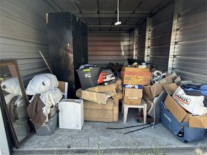10 x 20 unit in Grand Forks