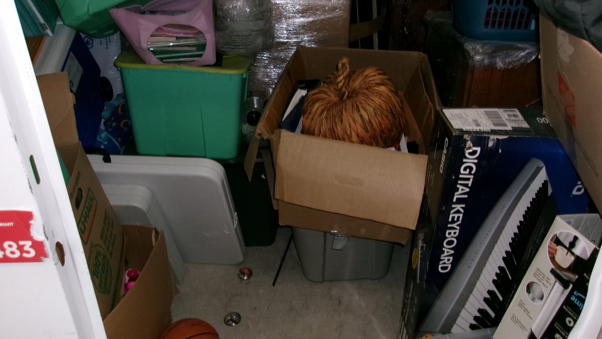 10 x 10 storage unit in Chicago, IL