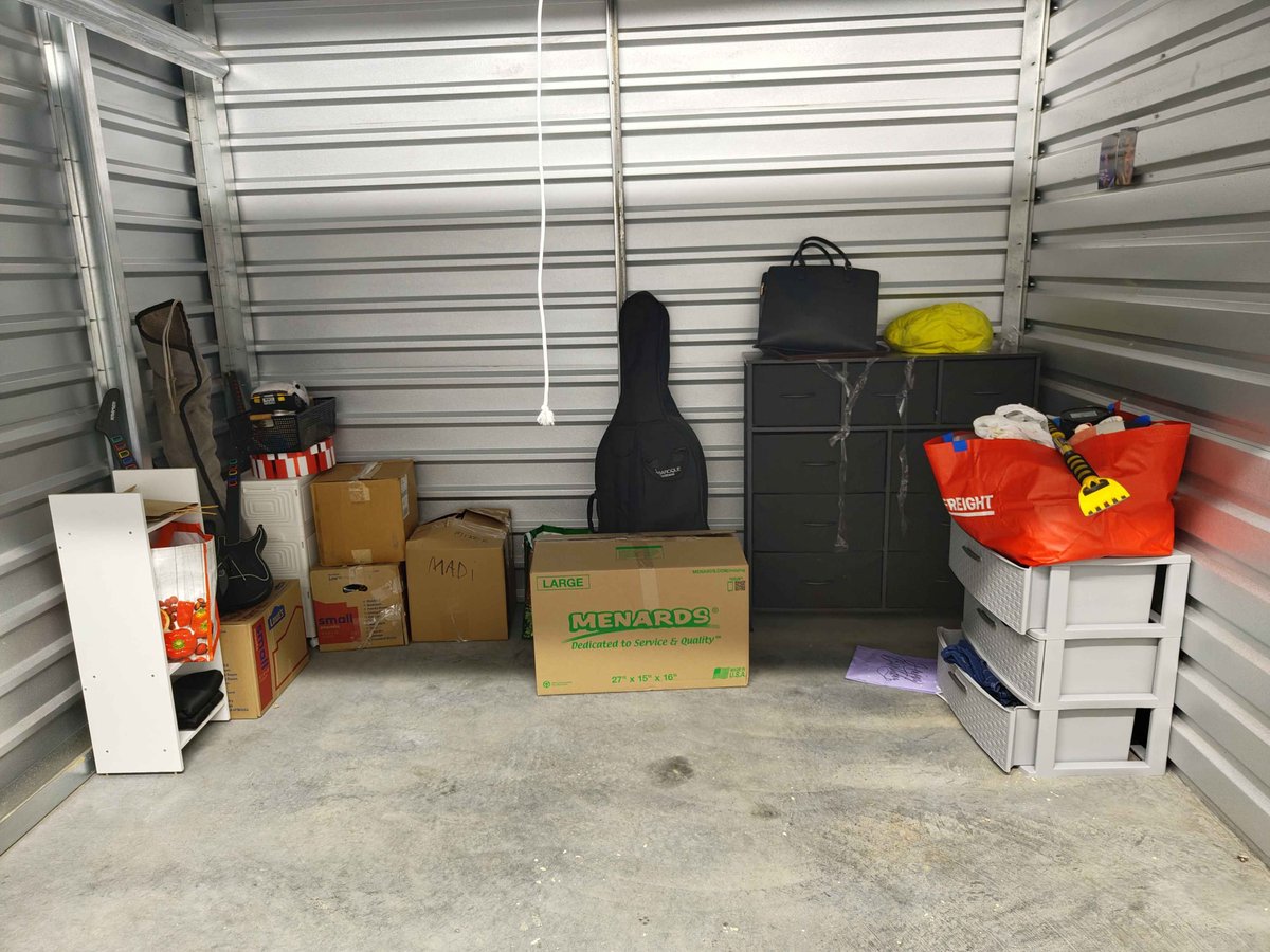 10 x 7 storage unit in West Chester, OH