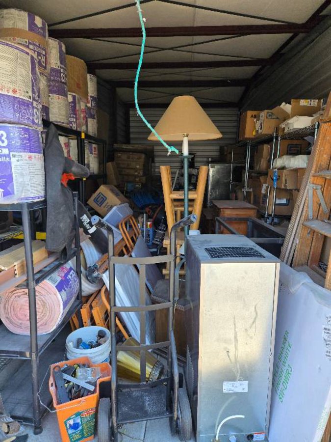 10 x 25 storage unit in Taylorsville, UT