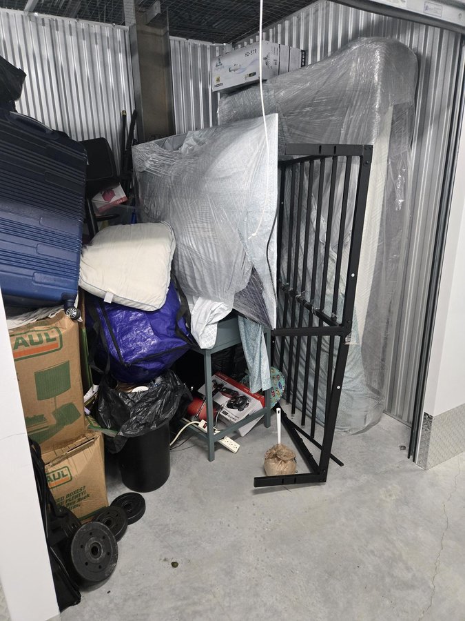 8 x 8 storage unit in Fort Lauderdale, FL