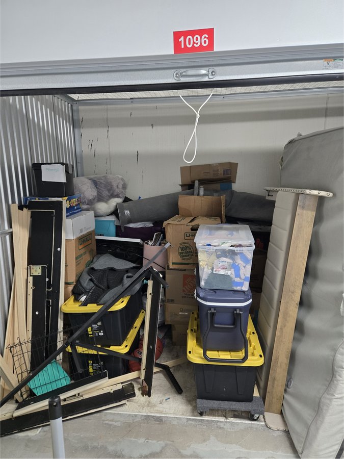 10 x 8 storage unit in Charlotte, NC
