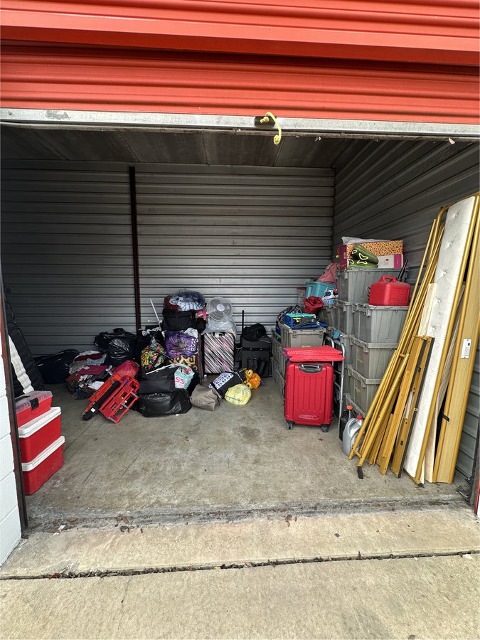 20 x 10 storage unit in Ocala, FL